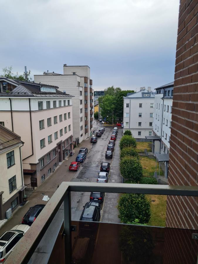 Cozy One Bedroom Apartment In City Center Talin Exterior foto